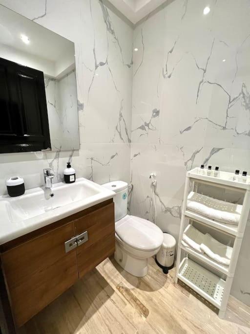 Y48 Elegant Au Coeur De Emplacement Apartamento